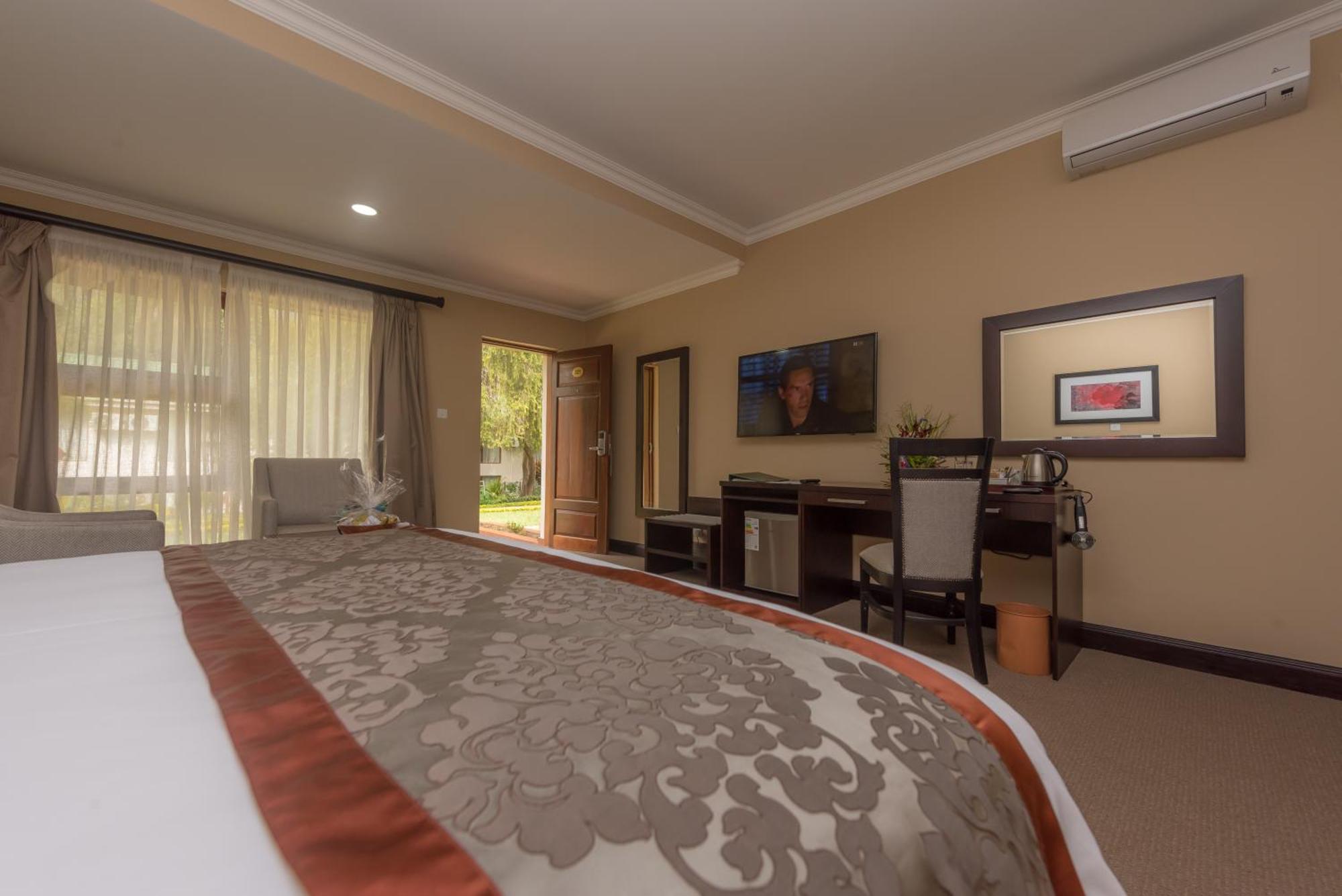 Sunbird Lilongwe Hotel Exterior foto